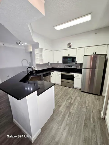 $229,000 | 9857 Baywinds Boulevard, Unit 9206, West Palm Beach, FL 33411