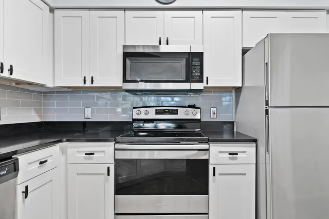 $229,000 | 9857 Baywinds Boulevard, Unit 9206, West Palm Beach, FL 33411