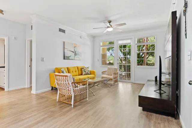 $229,000 | 9857 Baywinds Boulevard, Unit 9206, West Palm Beach, FL 33411