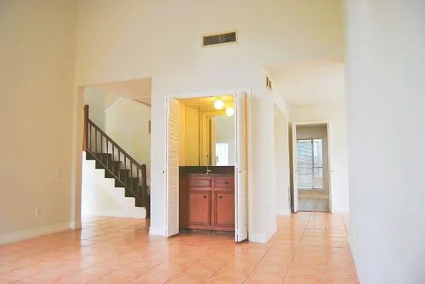 $2,100 | 2127 Woodland Springs Street, Houston, TX 77077