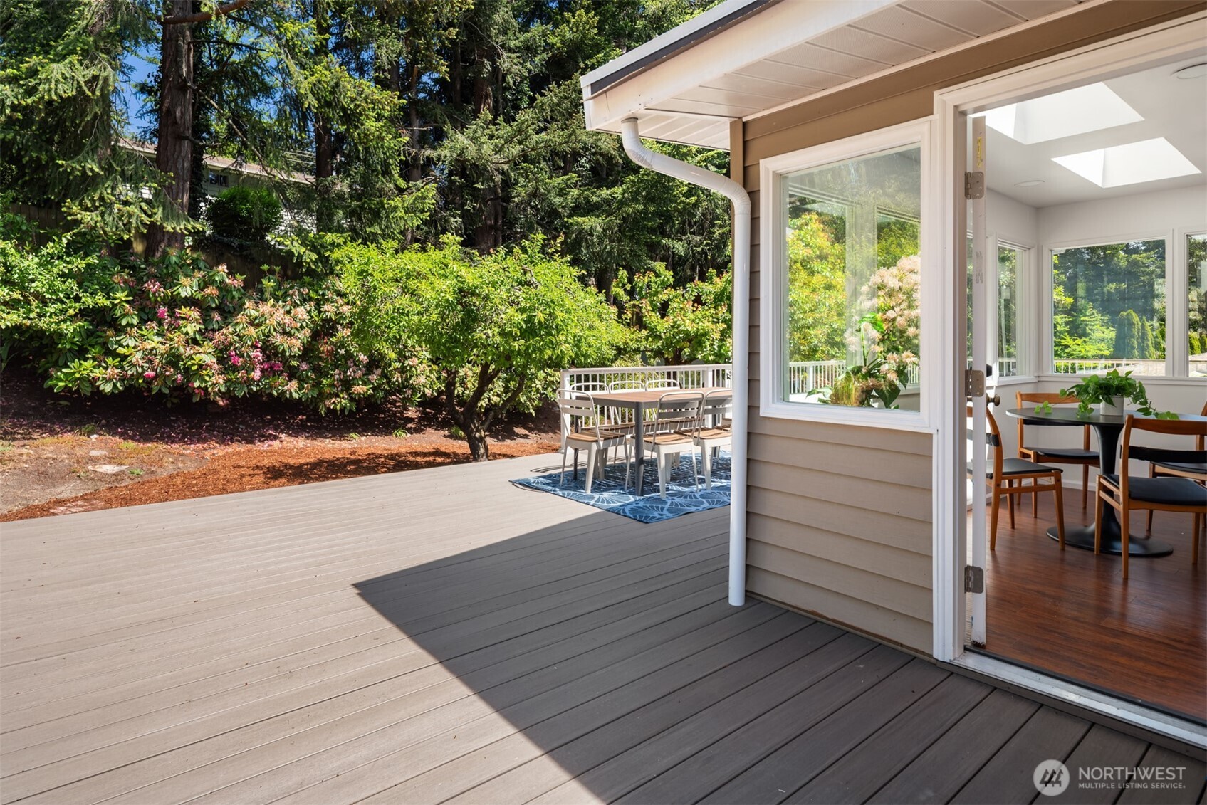 18025 70th Place West Edmonds, WA 98026 - Photo 23 of 40