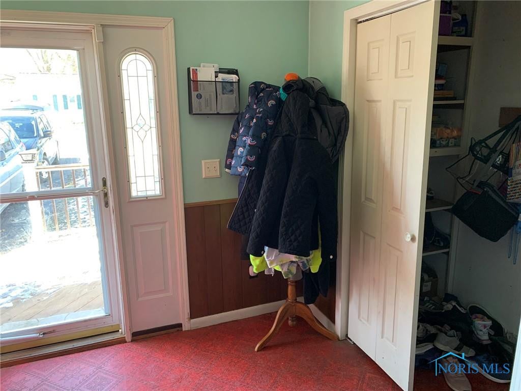 724 Hayes Road Toledo, OH 43615 - Photo 8 of 24 Gallery Image 8