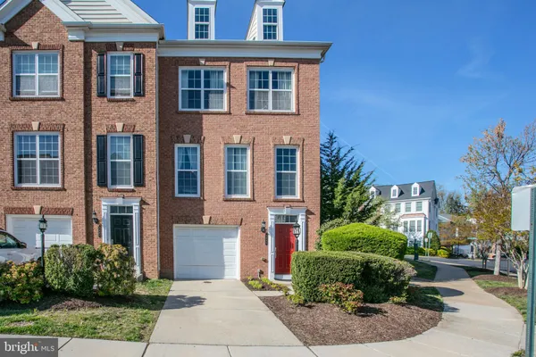 $549,900 | 2449 Brookmoor Lane, Woodbridge, VA 22191