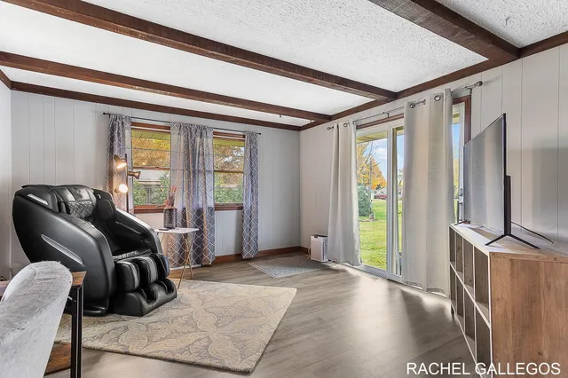 $299,900 | 3615 Diamond Drive, Hamilton, MI 49419