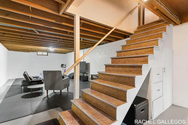 $299,900 | 3615 Diamond Drive, Hamilton, MI 49419