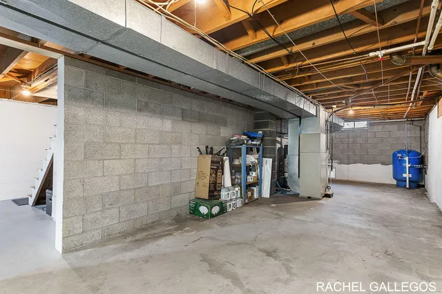 $299,900 | 3615 Diamond Drive, Hamilton, MI 49419