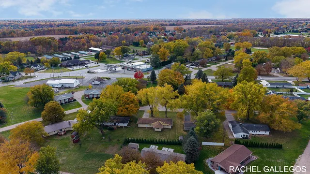 $299,900 | 3615 Diamond Drive, Hamilton, MI 49419