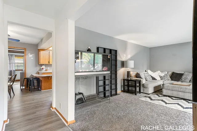 $299,900 | 3615 Diamond Drive, Hamilton, MI 49419