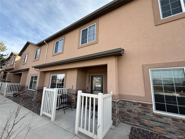 $2,050 | 4795 Kerry Lynn View, Colorado Springs, CO 80922