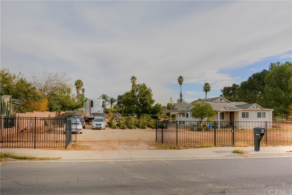 5845 Tyler Street Riverside, CA 92503 - Photo 1 of 1