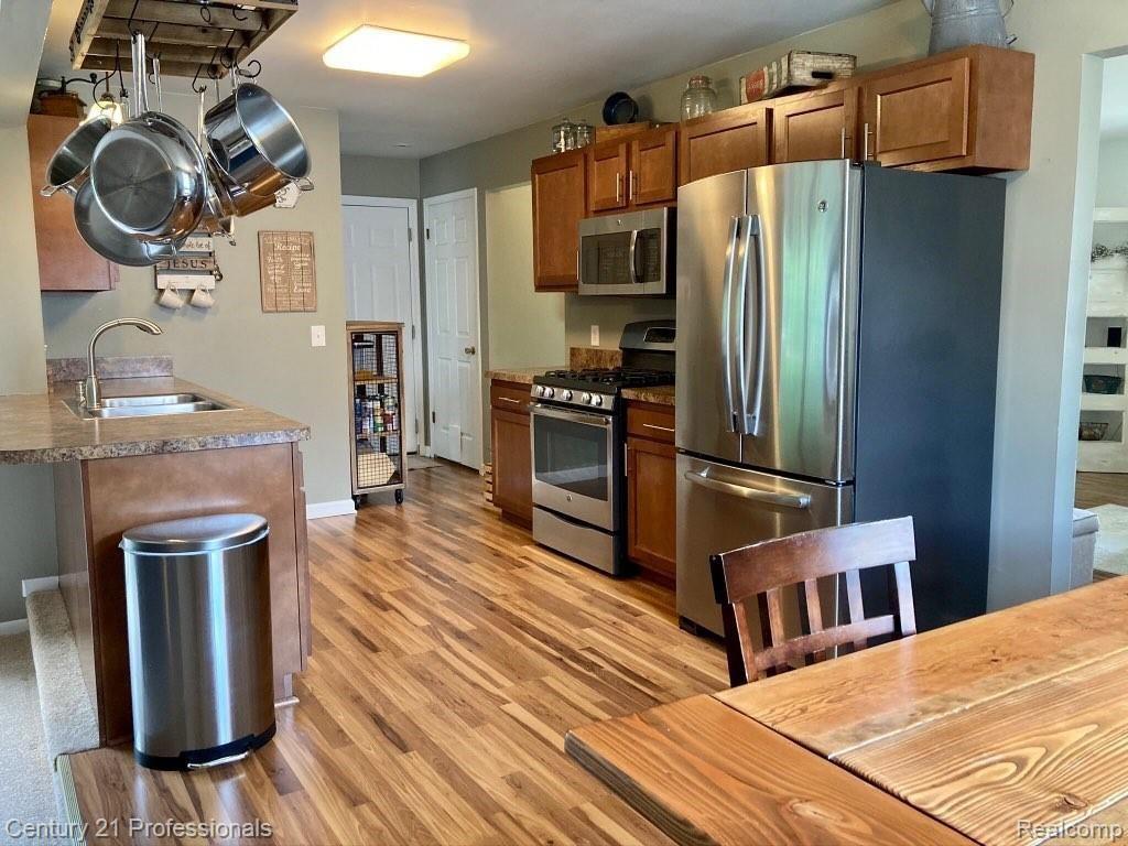 5495 Copley Square Road Grand Blanc, MI 48439 - Photo 8 of 35 IMG_0015.jpg
