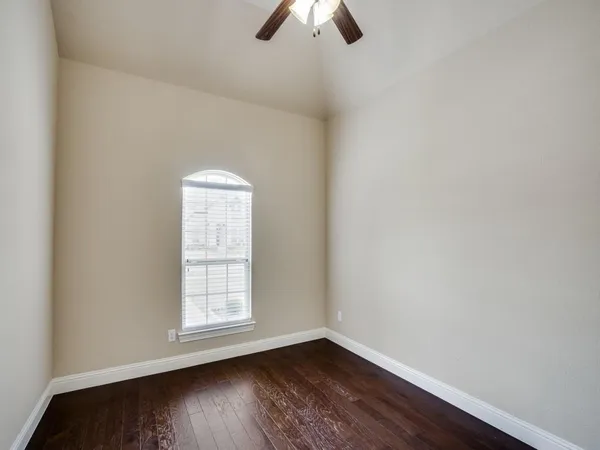 $3,400 | 716 Sandbox Drive, Little Elm, TX 76227