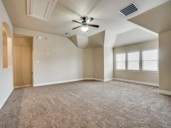 $3,400 | 716 Sandbox Drive, Little Elm, TX 76227