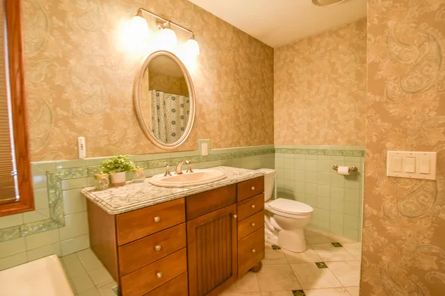 $529,000 | 586 Schaeffer Drive, Coldwater, MI 49036