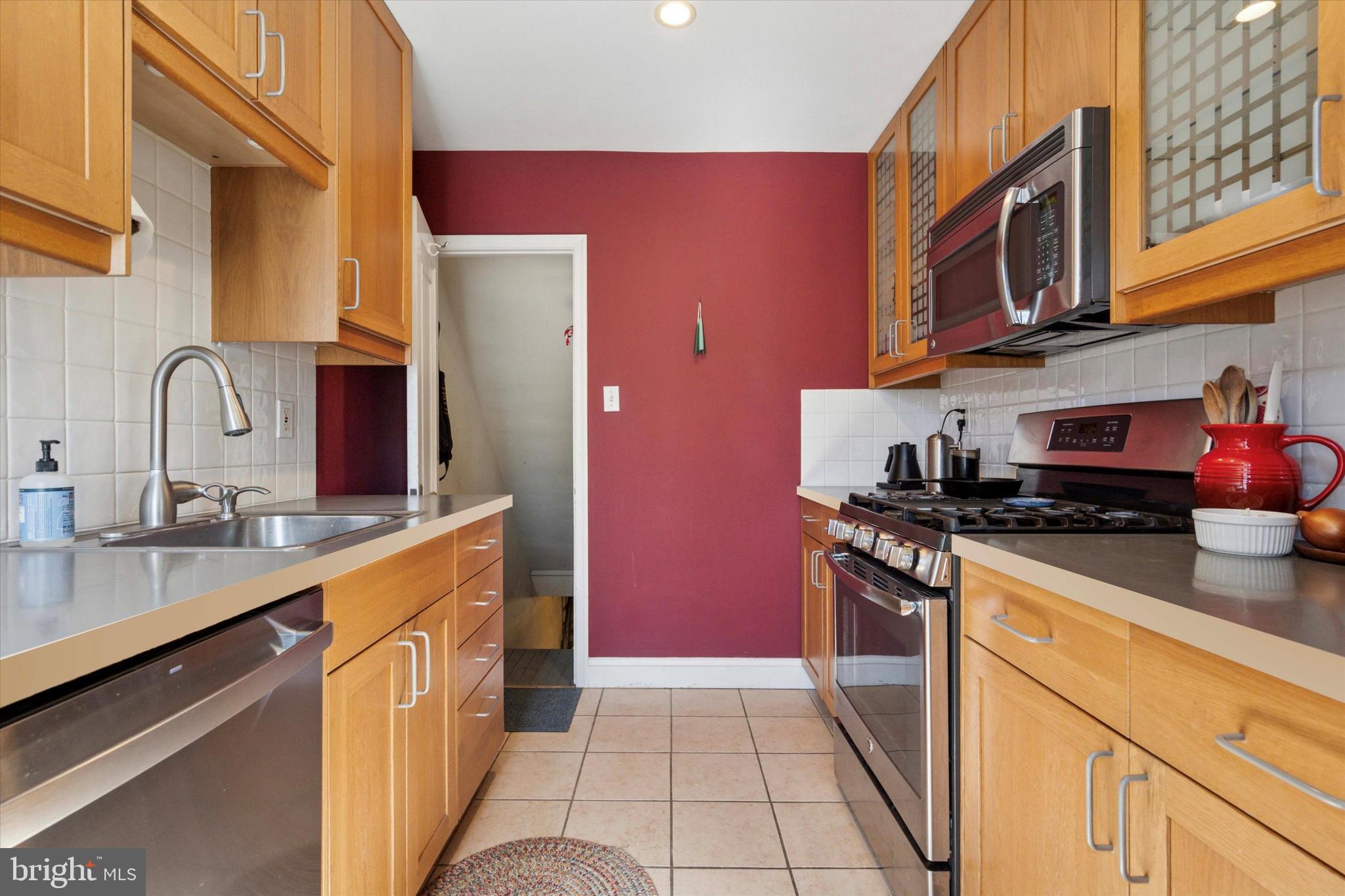 416 Wellesley Road Philadelphia, PA 19119 - Photo 18 of 35 Gallery Image 18