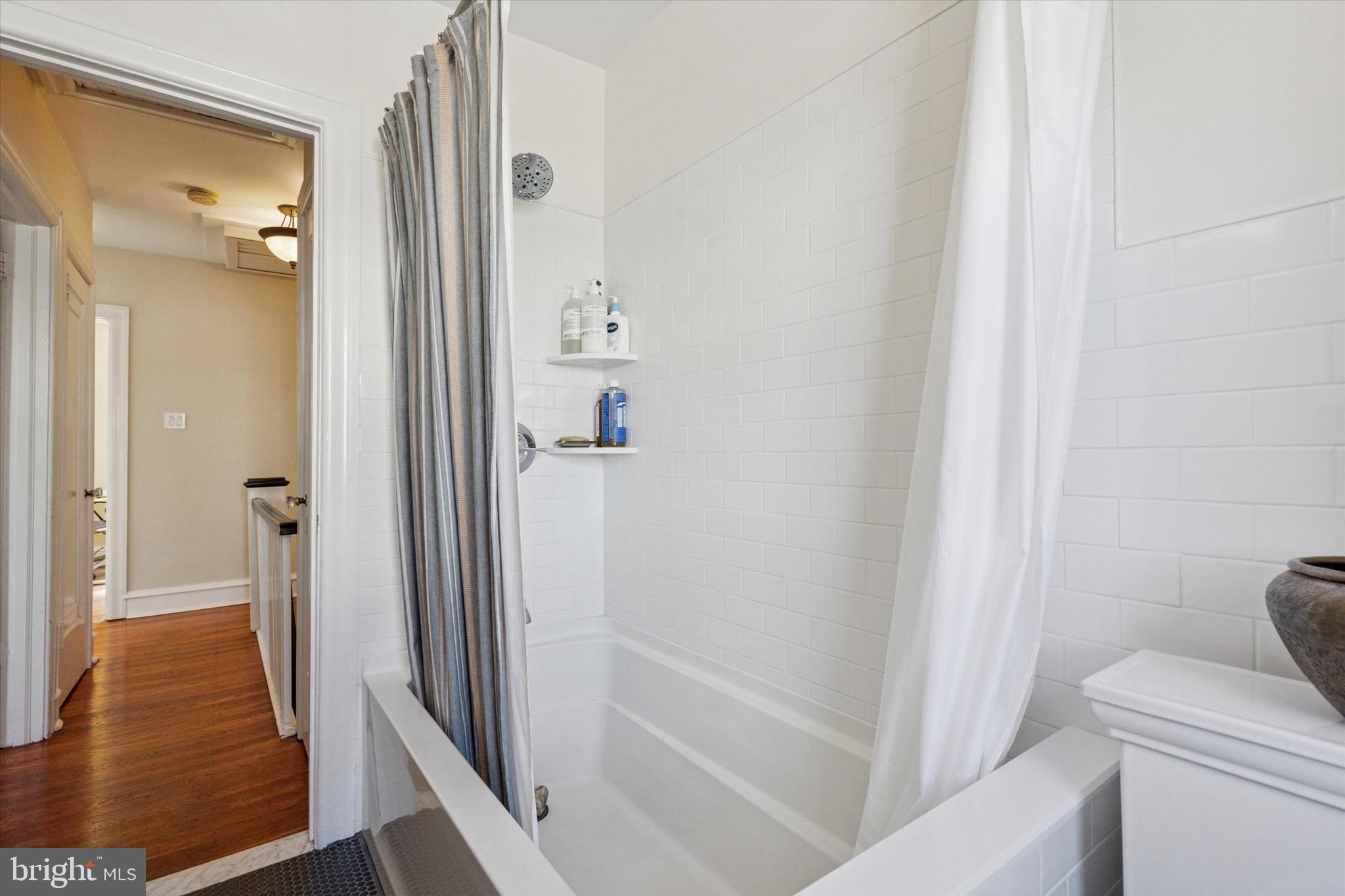 416 Wellesley Road Philadelphia, PA 19119 - Photo 26 of 35 Gallery Image 26