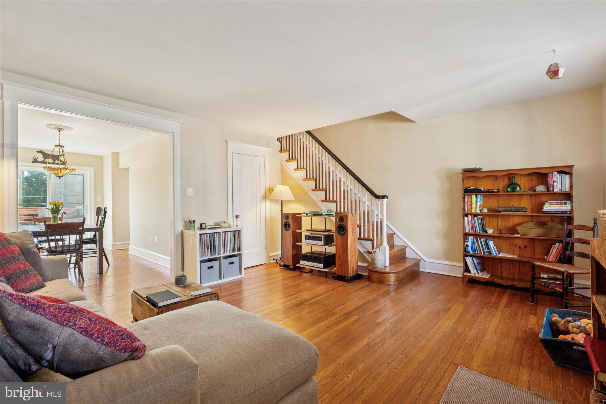 416 Wellesley Road Philadelphia, PA 19119 - Photo 4 of 35 Gallery Image 4