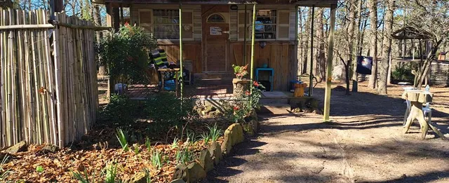 a view of outdoor space yard and porch