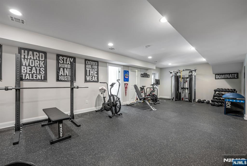 76 Dimmig Road Upper Saddle River, NJ 07458 - Photo 37 of 47