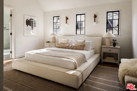 $4,995,000 | 900 South Longwood Avenue, Los Angeles, CA 90019