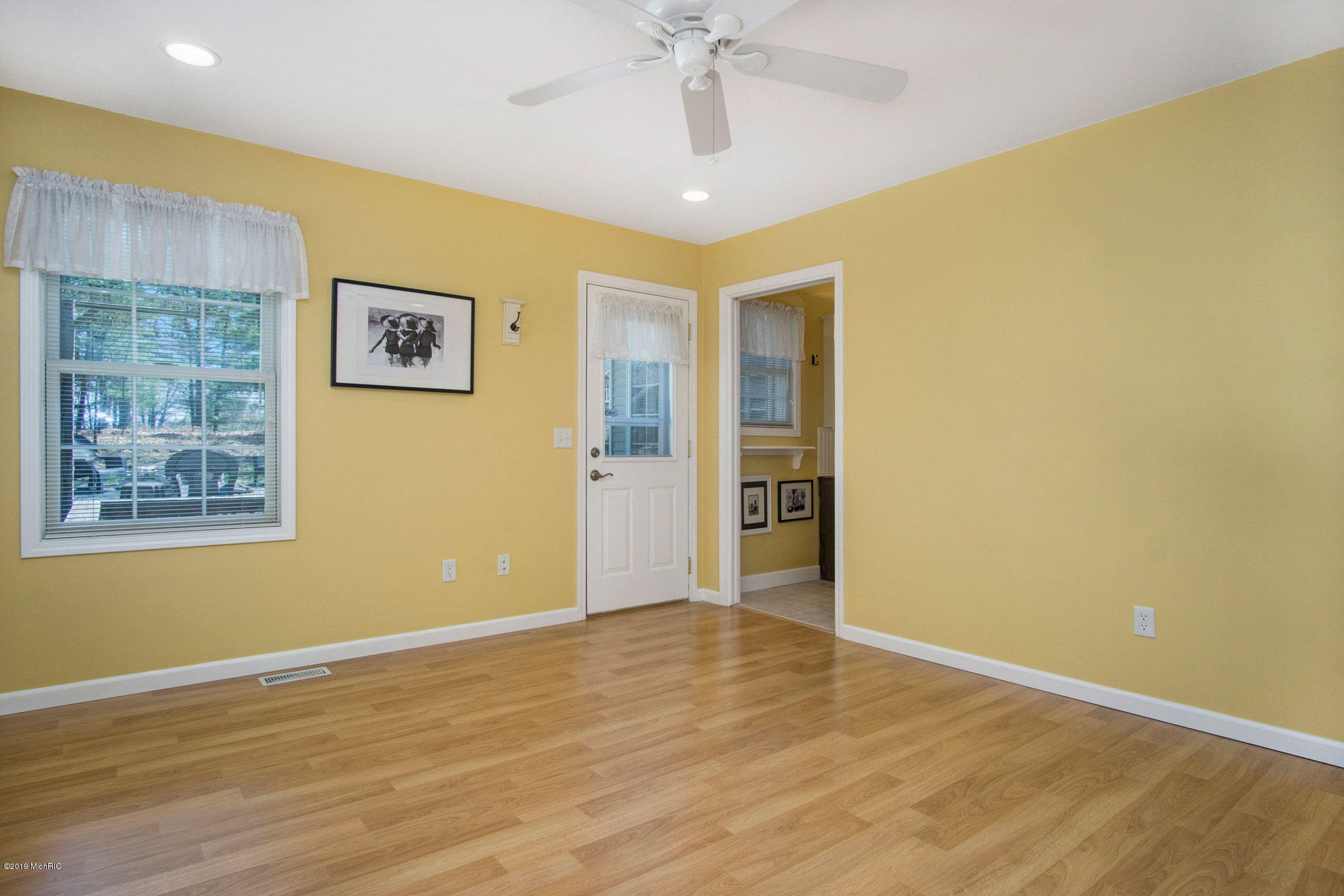 6372 Cheyenne Road Pentwater, MI 49449 - Photo 16 of 28 Master