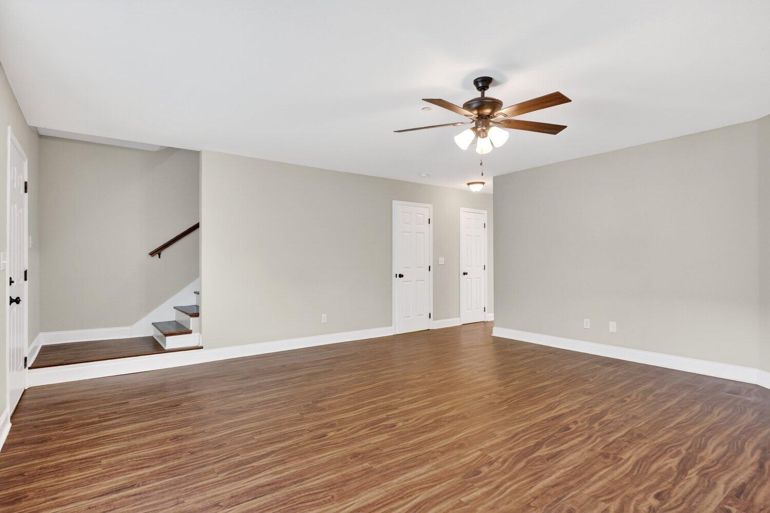 1125 Maple Tree Lane Chattanooga, TN 37421 - Photo 10 of 30 Living room