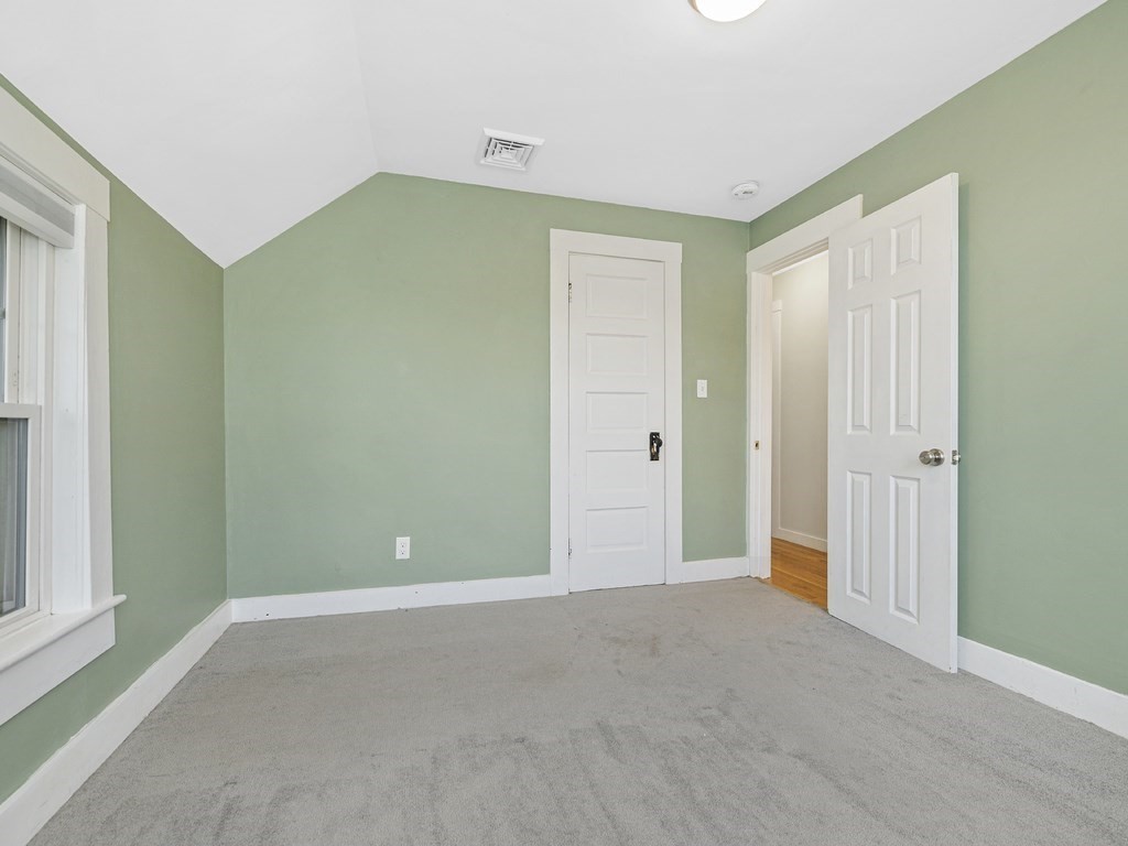 89 Green Street Wakefield, MA 01880 - Photo 20 of 38 a view of an empty room