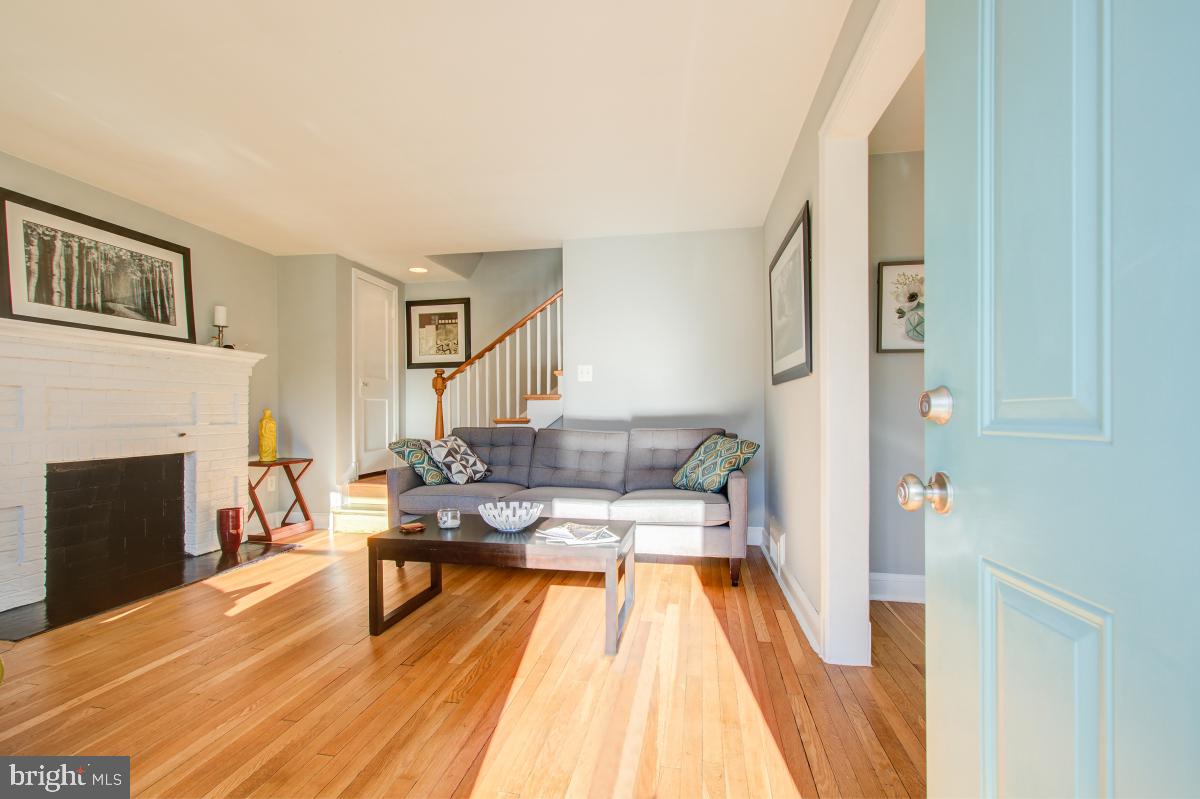 6134 Montrose Road Cheverly, MD 20785 - Photo 4 of 32