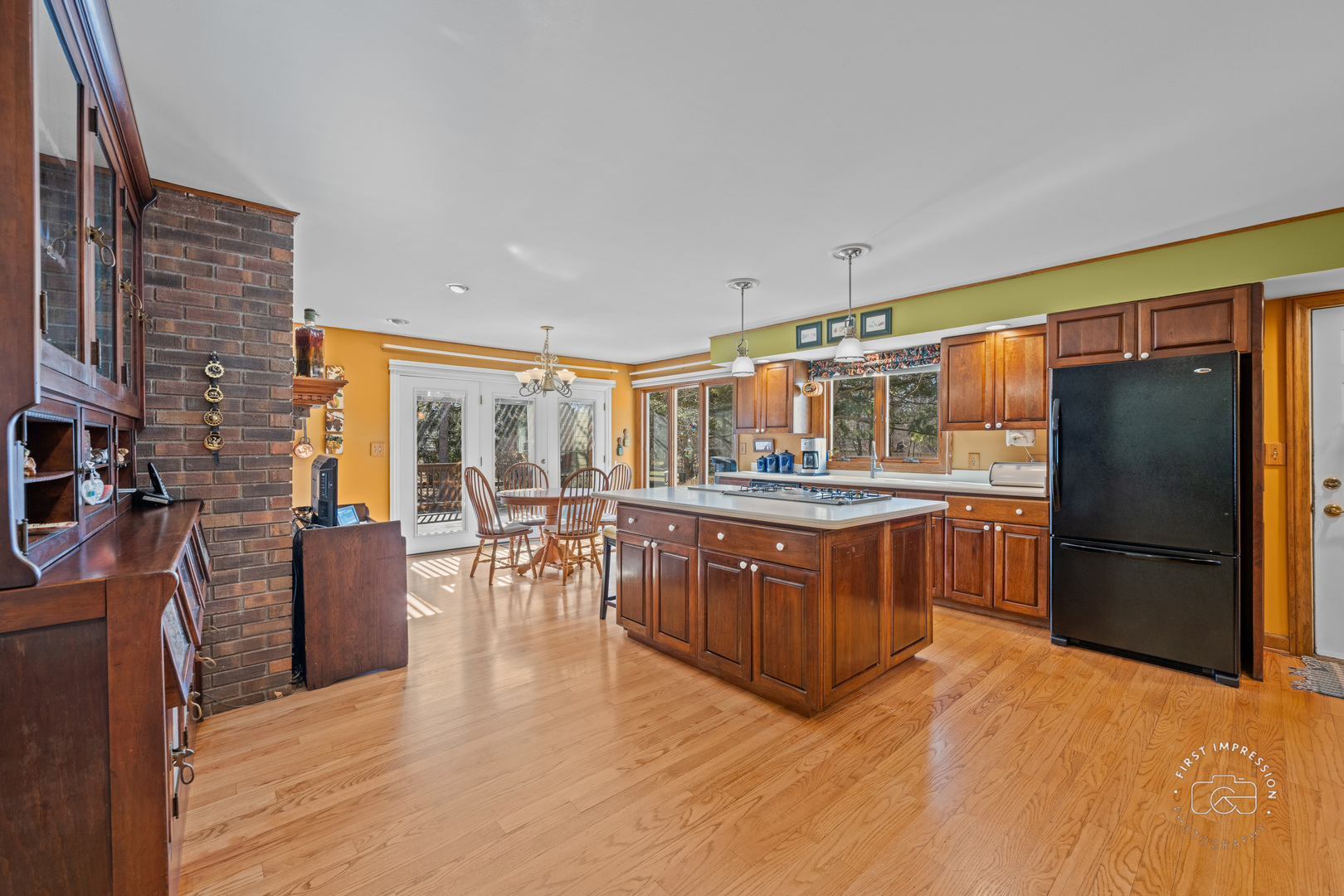 32W225 Pratt Road Wayne, IL 60184 - Photo 11 of 36