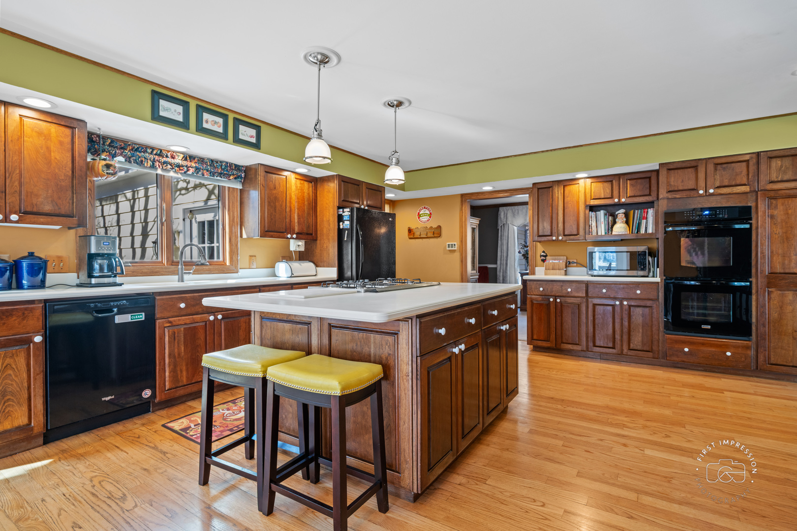 32W225 Pratt Road Wayne, IL 60184 - Photo 12 of 36