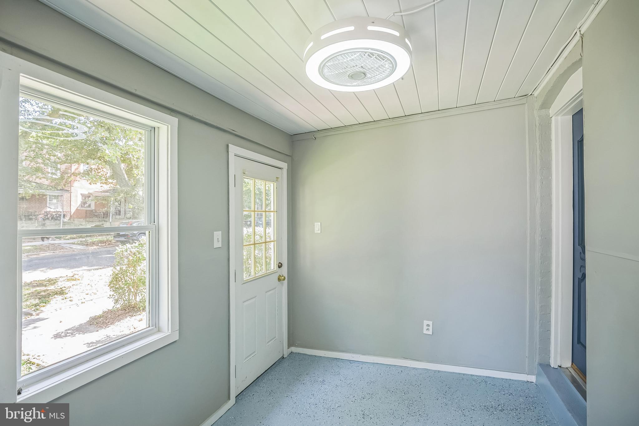 918 Kenmore Road Philadelphia, PA 19151 - Photo 3 of 32 Gallery Image 3