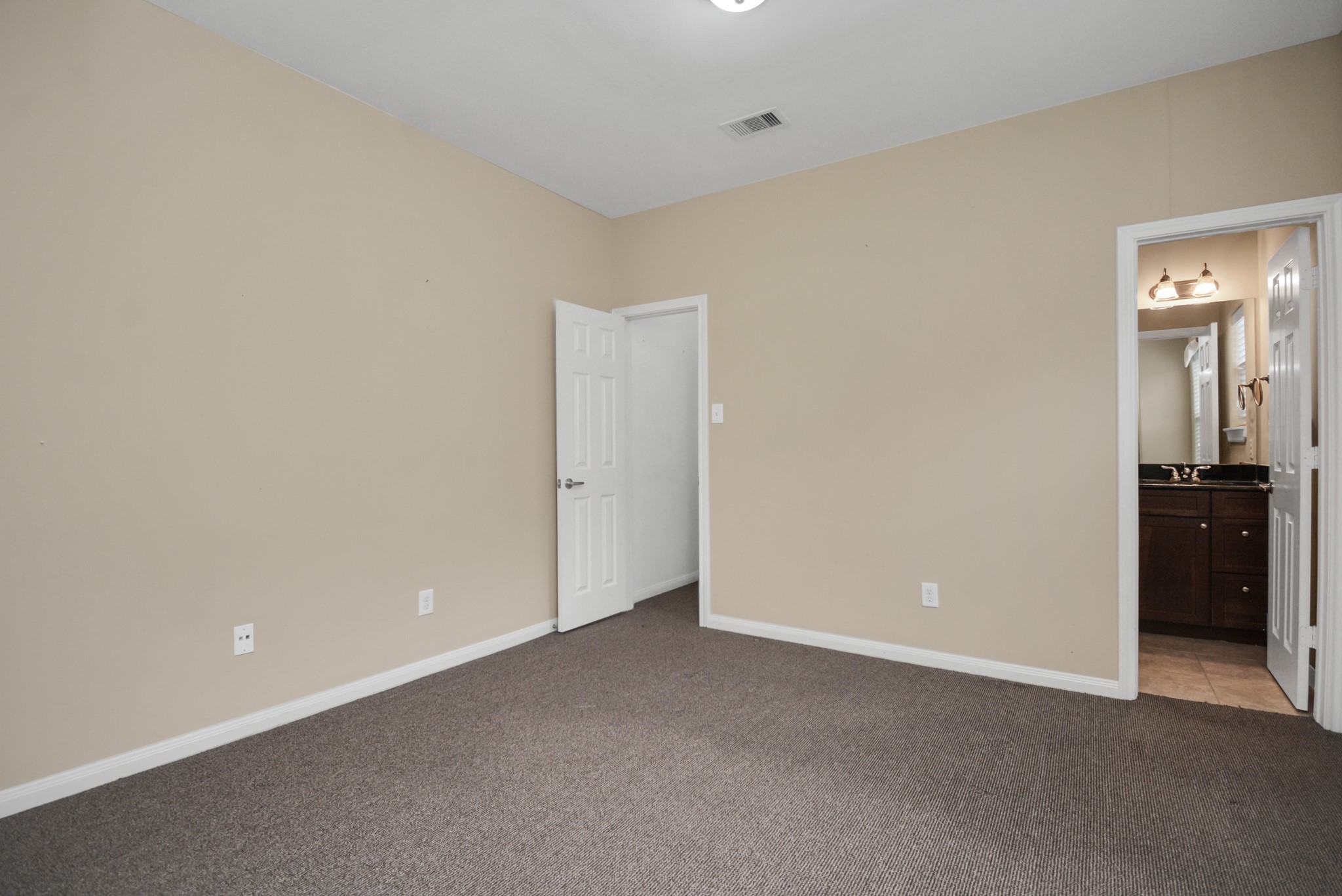 1137 West 24th Street, Unit A Houston, TX 77008 - Photo 4 of 40 Downstairs bedroom or office.
