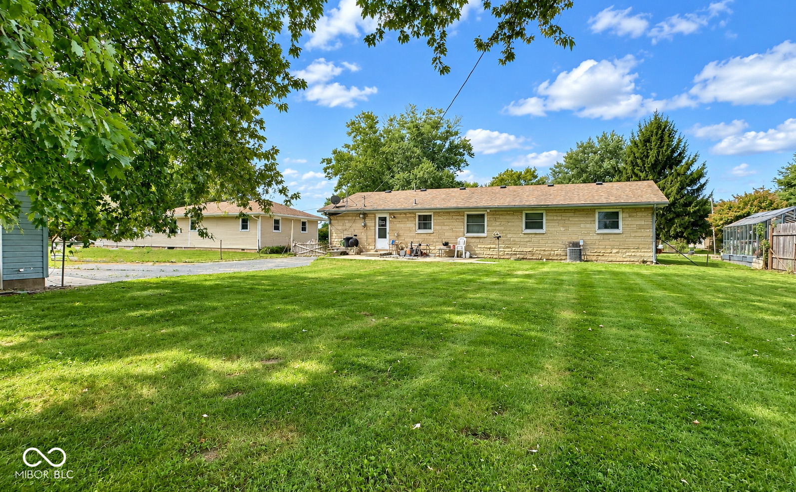 1475 Raymond Road Martinsville, IN 46151 - Photo 2 of 19 Gallery Image 2