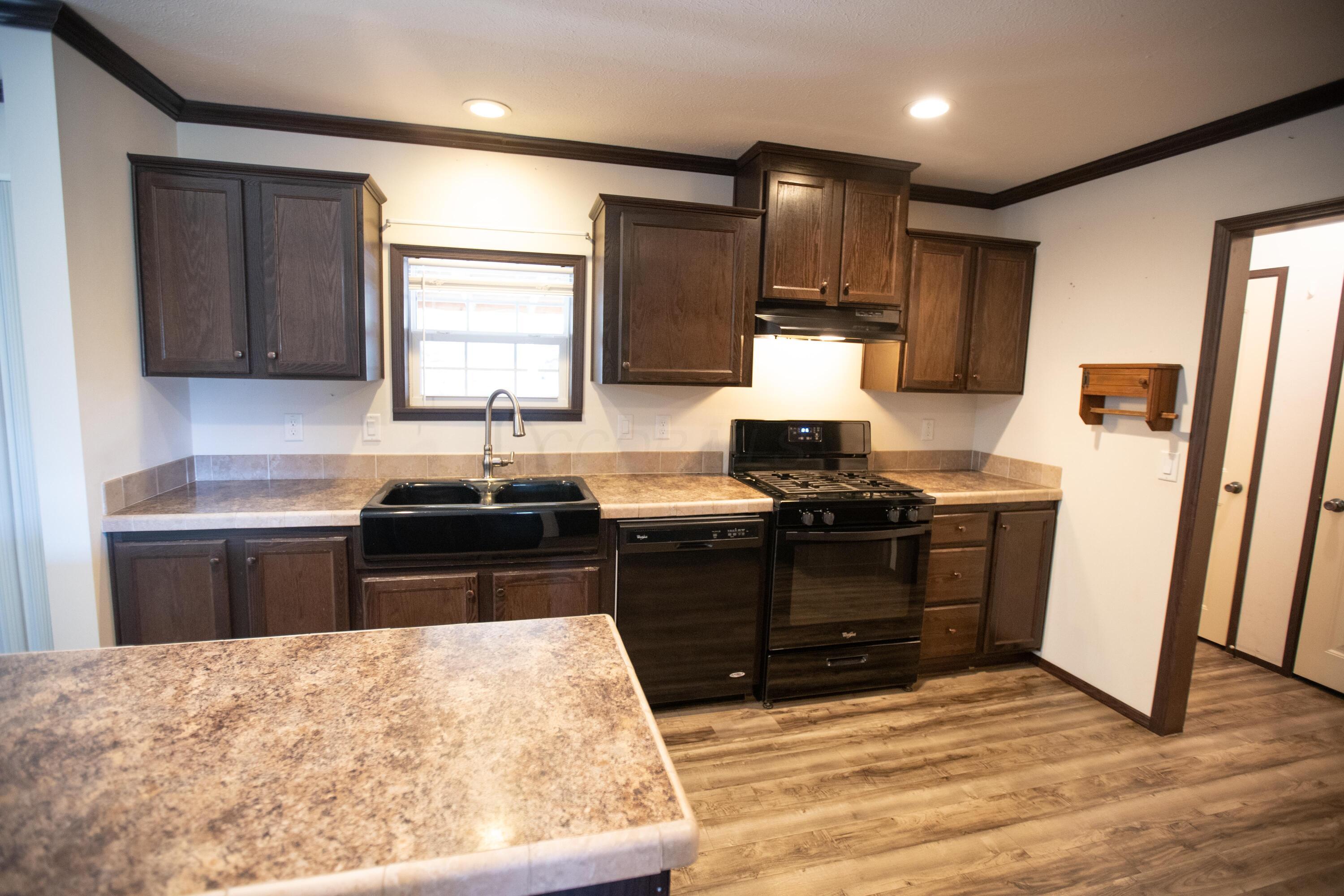 3617 Spring Valley Road Albany, OH 45710 - Photo 9 of 27 DSC01462