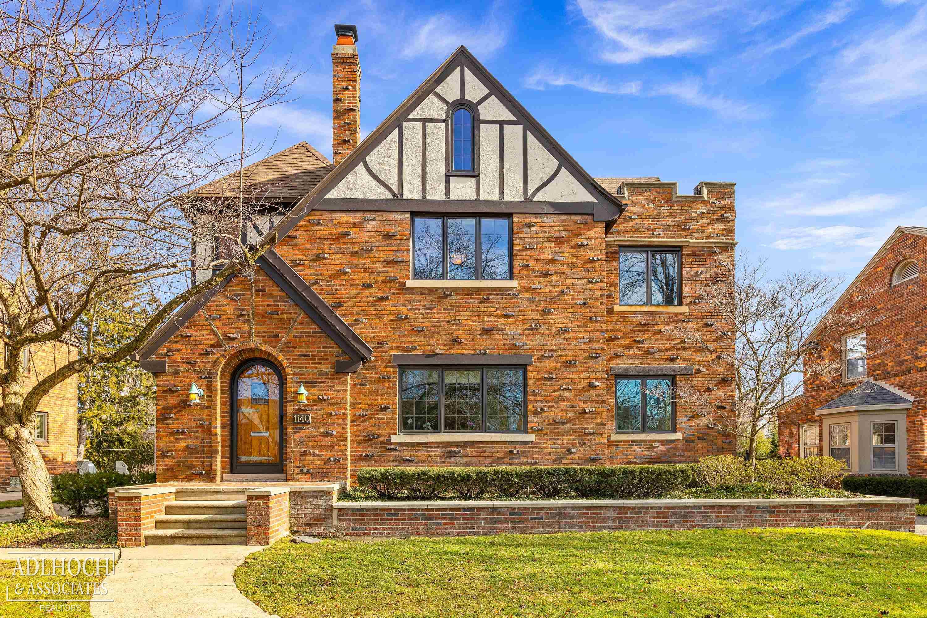 1140 Yorkshire Road Grosse Pointe Park, MI 48230 - Photo 2 of 45