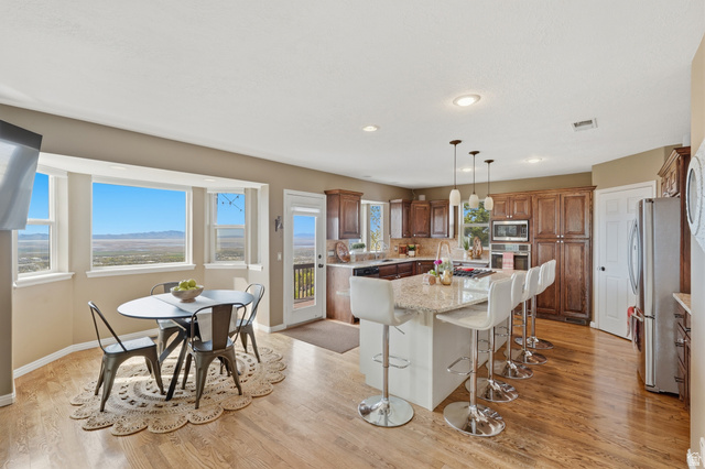 2806 Maple Cove Lane Bountiful, UT 84010 - Photo 18 of 71