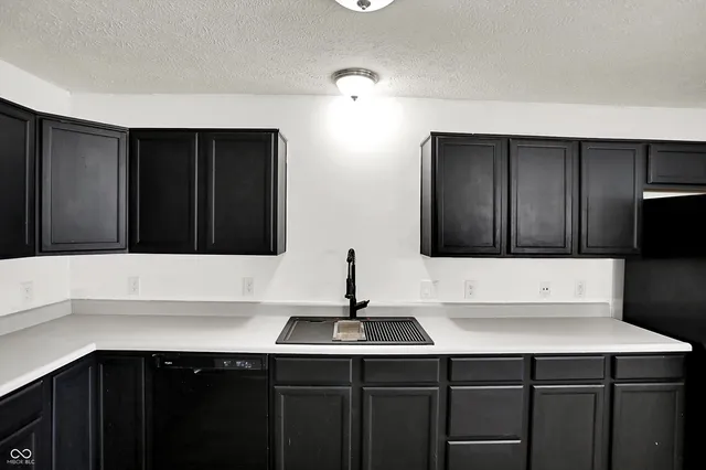 $220,000 | 6422 Emerald Springs Drive, Indianapolis, IN 46221