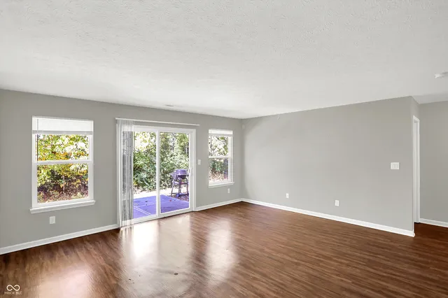 $220,000 | 6422 Emerald Springs Drive, Indianapolis, IN 46221