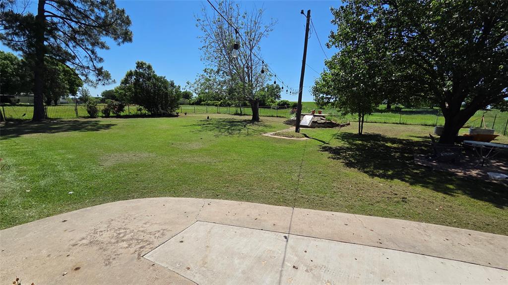 338 Travis Road Decatur, TX 76234 - Photo 5 of 40 a view of a park with large trees