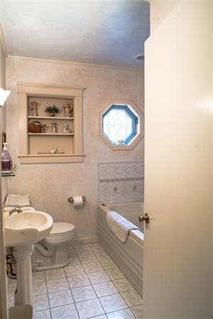 107 NW Road Westfield, MA 01085 - Photo 8 of 25 Gallery Image 8