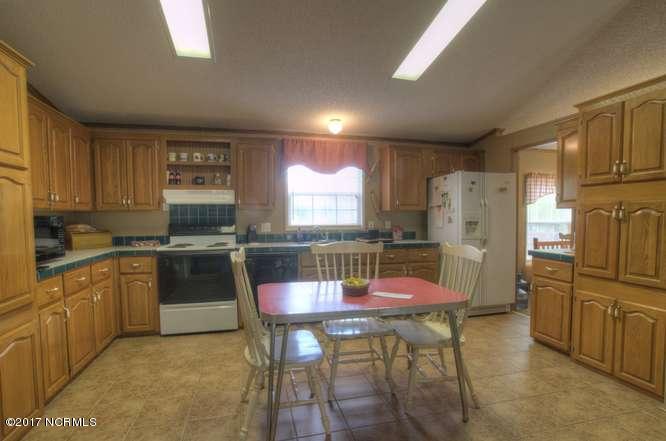 1120 Arvida Spur Road Rocky Point, NC 28457 - Photo 8 of 19 h