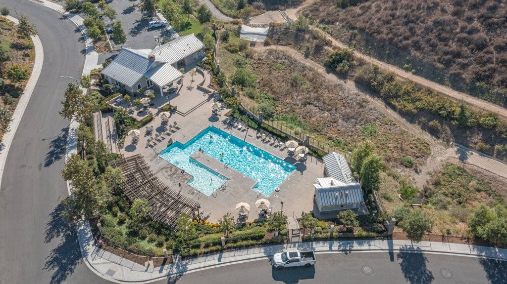 35851 Esperia Way Fallbrook, CA 92028 - Photo 26 of 28 an aerial view of multiple house
