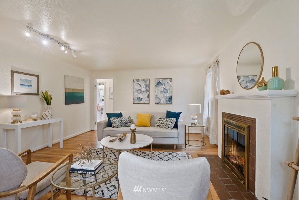 528 North 79th Street Seattle, WA 98103 - Photo 5 of 36 Gallery Image 5