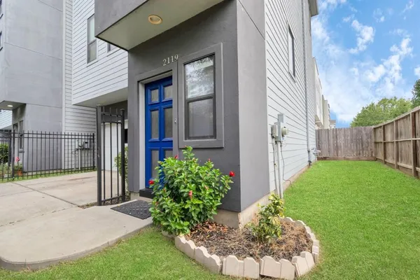 $444,000 | 2119 Hadley Street, Houston, TX 77003