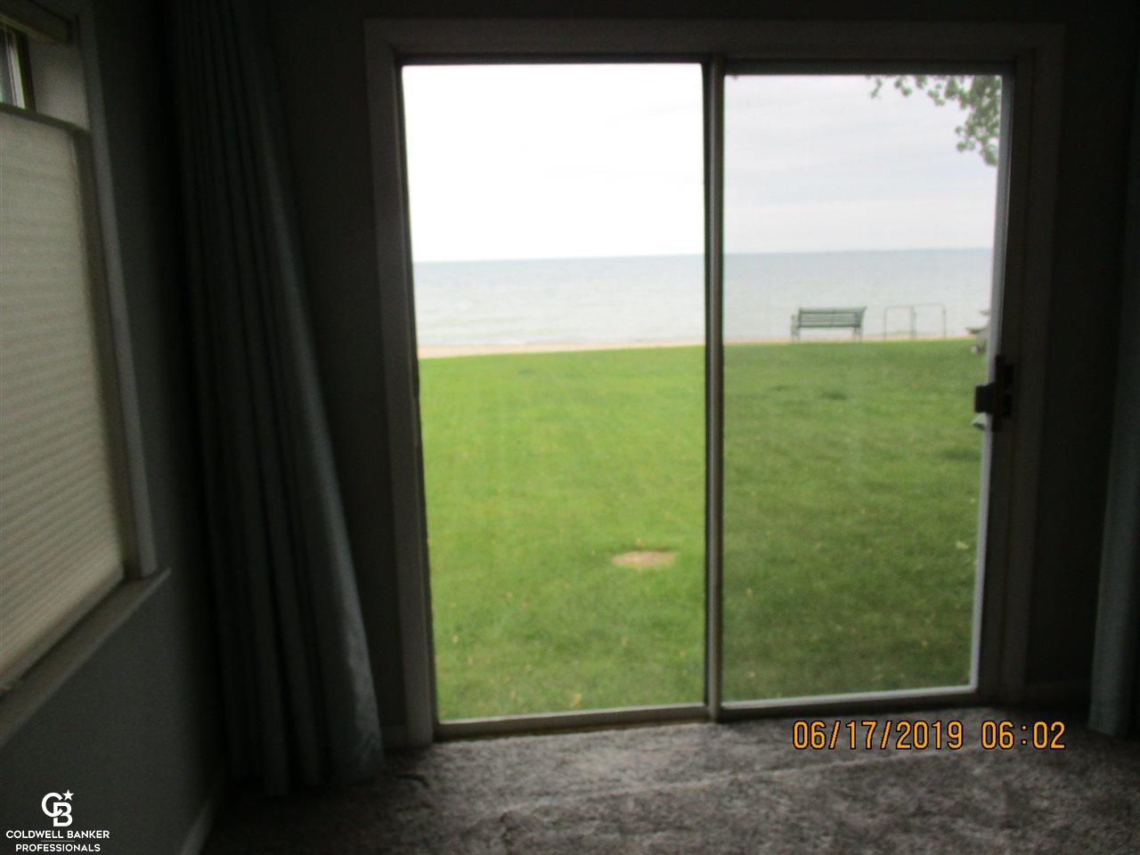 5338 Lakeshore Road Fort Gratiot, MI 48059 - Photo 28 of 41 31384276-27.JPG