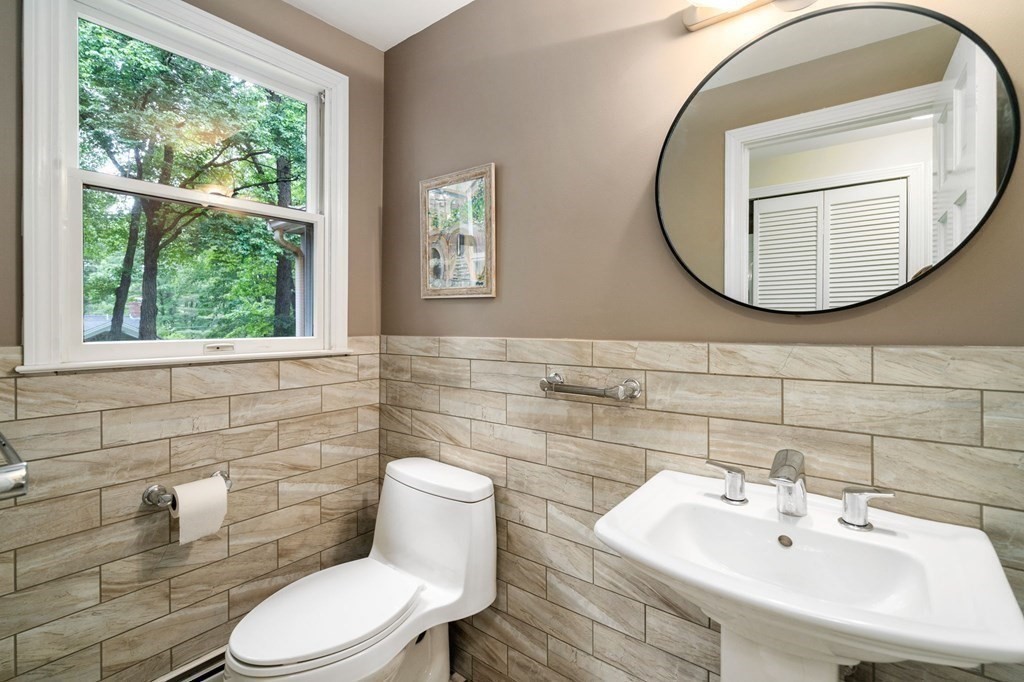 27 Revolutionary Road Acton, MA 01720 - Photo 18 of 42 Gallery Image 18