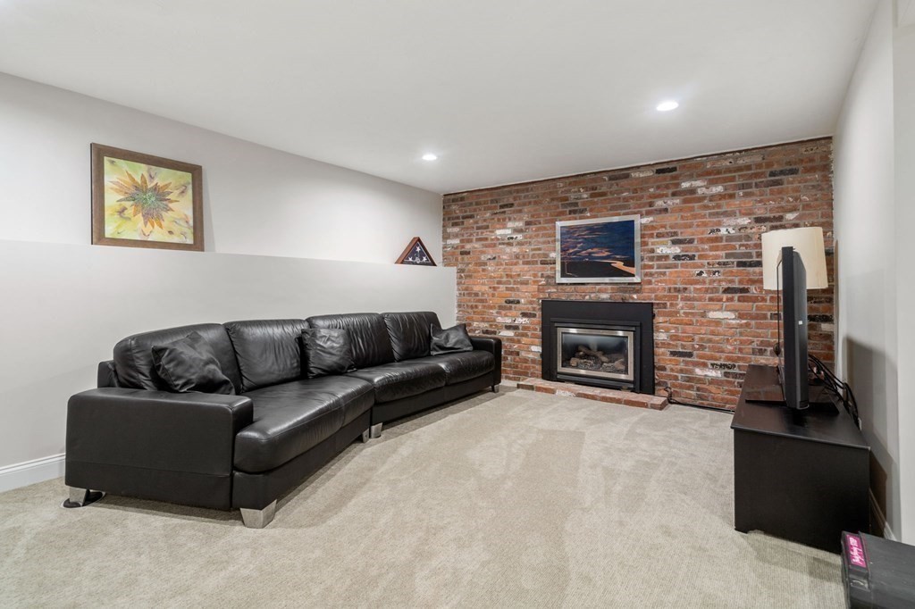 27 Revolutionary Road Acton, MA 01720 - Photo 29 of 42 Gallery Image 29