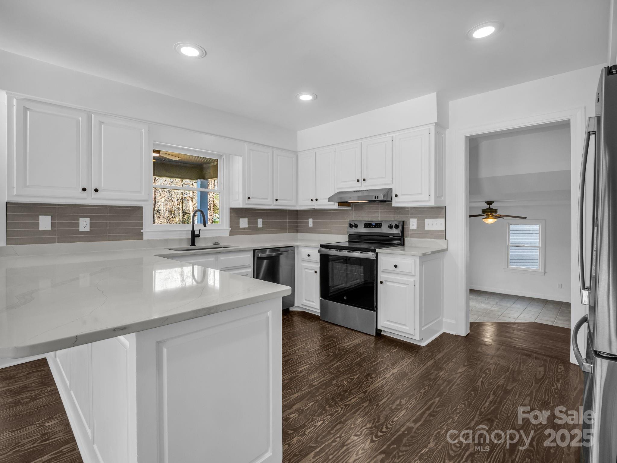 303 Fairforest Drive Rutherfordton, NC 28139 - Photo 9 of 33