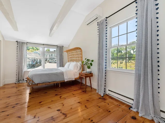 $4,800 | 8 Beach Street, Rockport, MA 01966