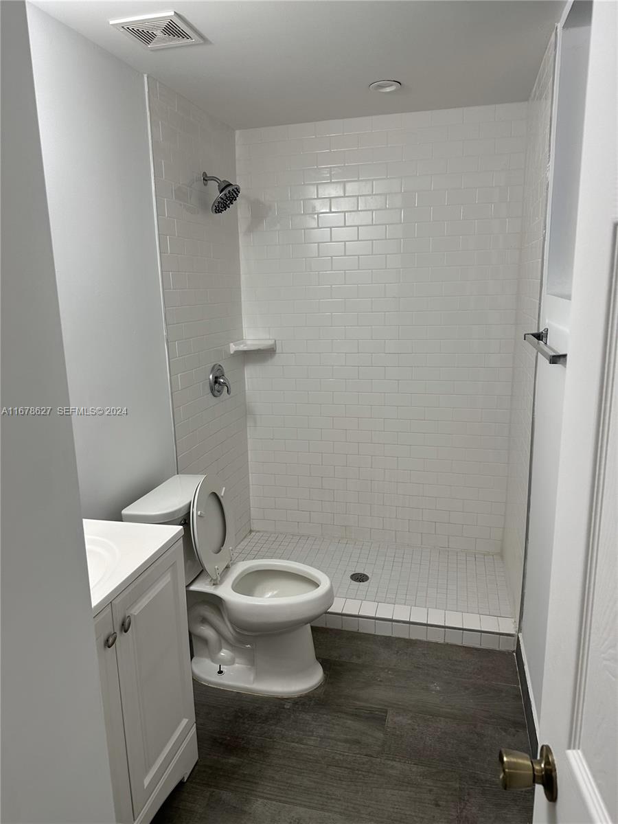 620 West 29th Street Hialeah, FL 33012 - Photo 20 of 26